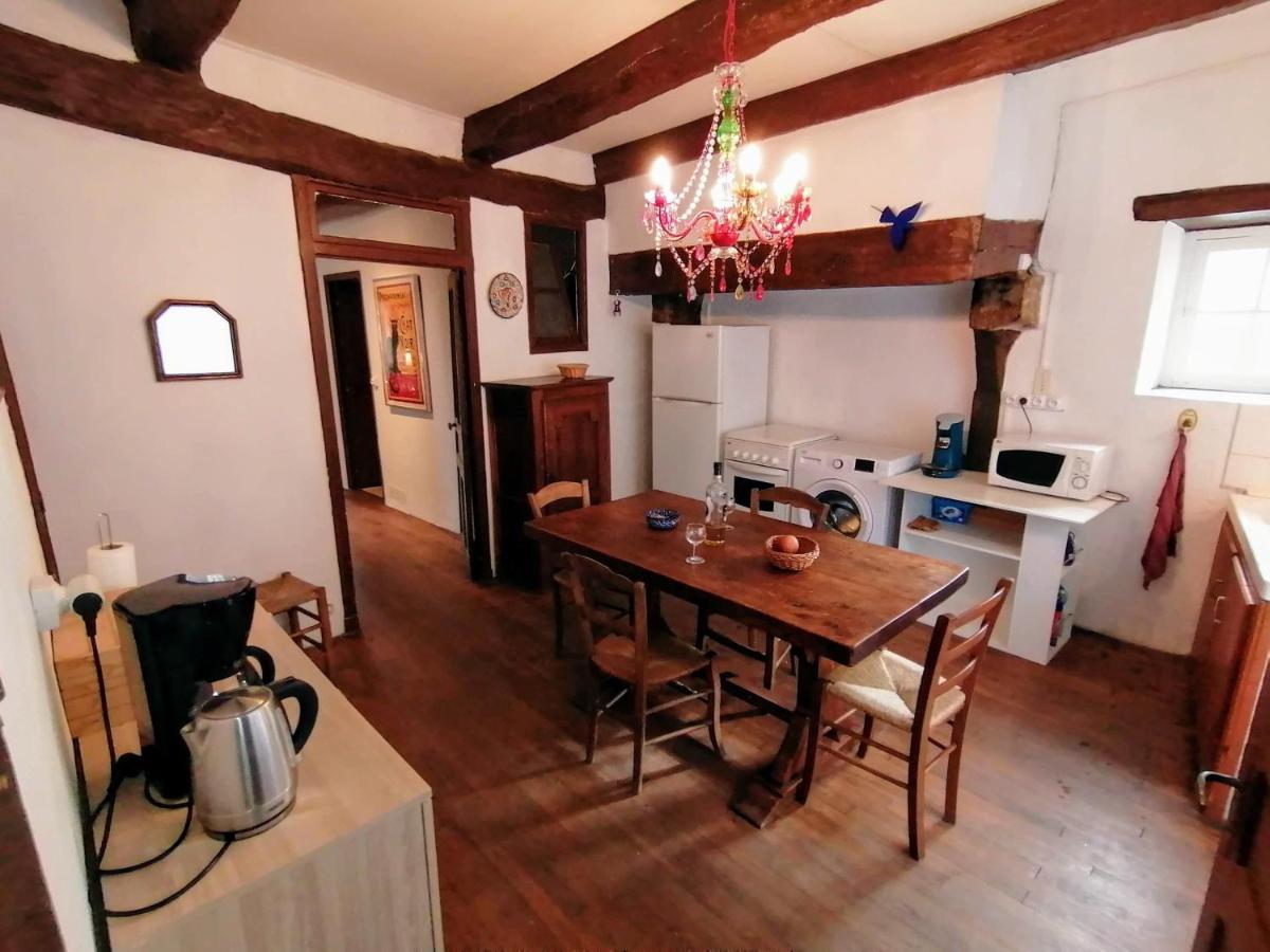 11 Rue Basse Najac Villa Bagian luar foto